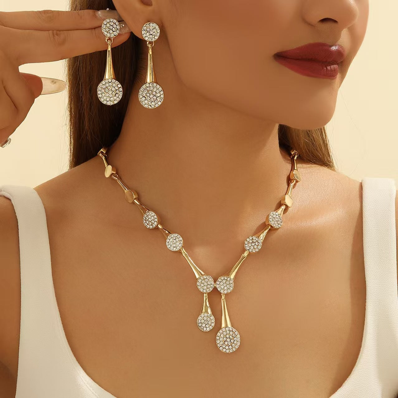 Elegant Gold-Plated Crystal Necklace and Earring Set