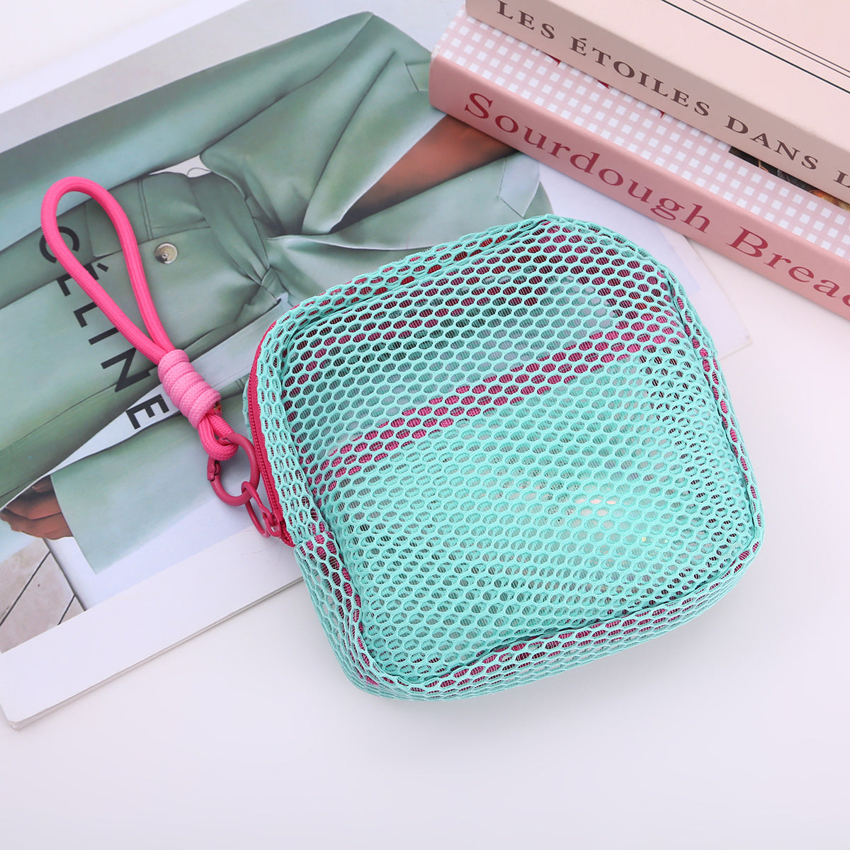 Tofu Mesh Dopamine Bag – Mini Travel Cosmetic & Accessories Organizer