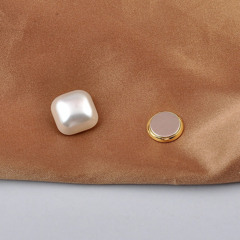 SoftShe Magnetic Hijab Brooch